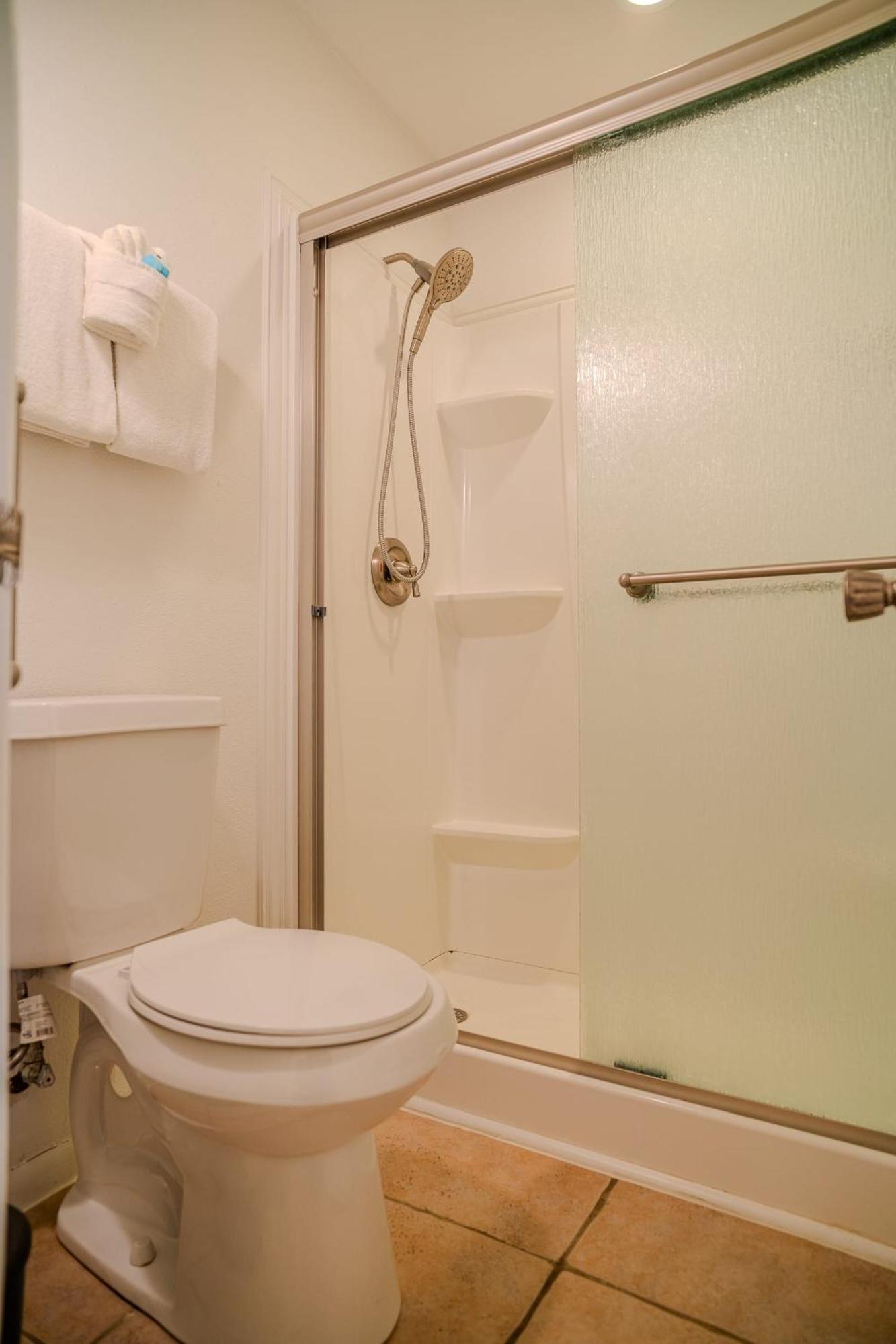 Kingfishers Retreat Serene 1Br Escape With Balcony 207 เซาท์ปาเดรไอส์แลนด์ ภายนอก รูปภาพ