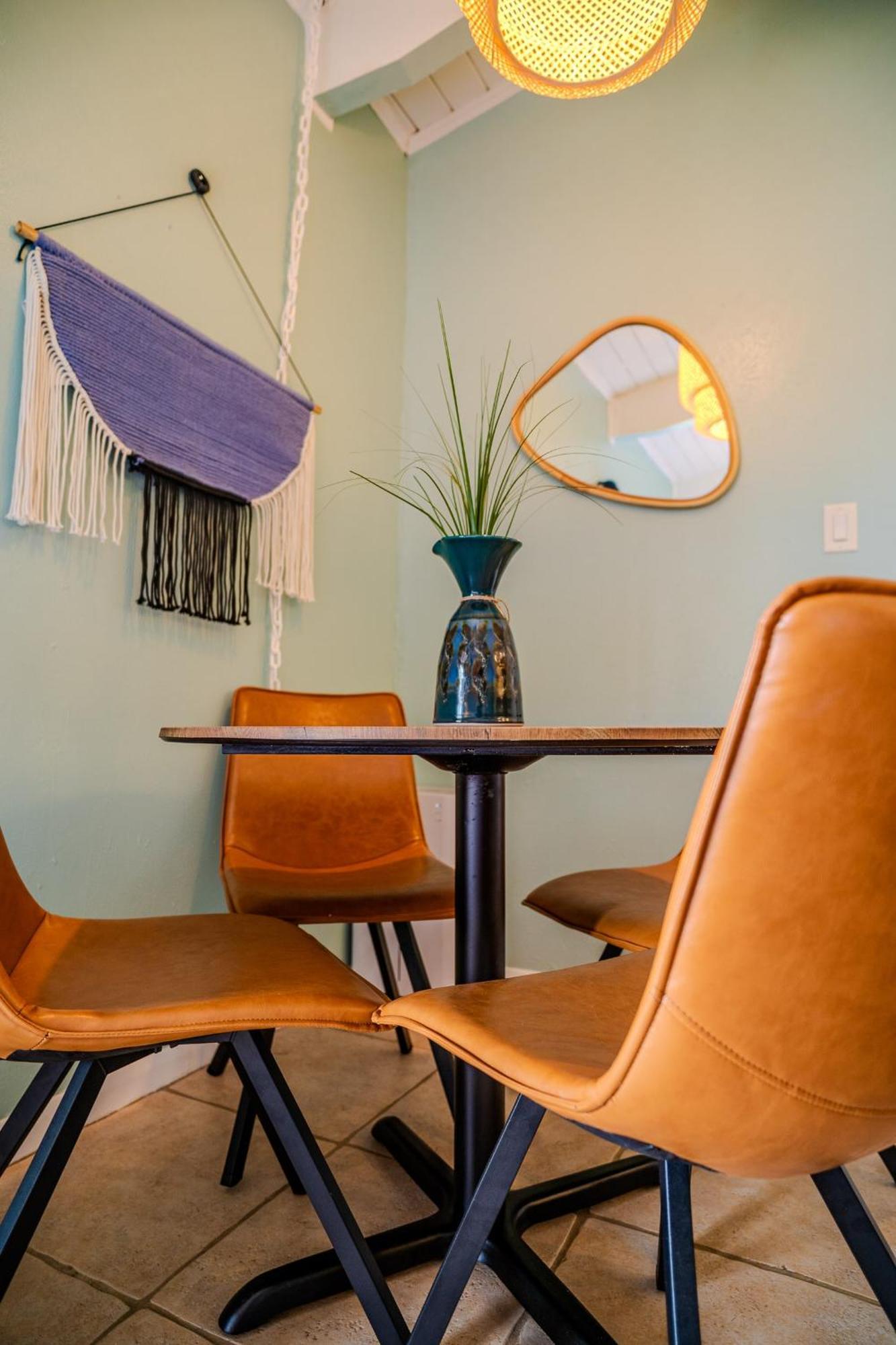 Kingfishers Retreat Serene 1Br Escape With Balcony 207 เซาท์ปาเดรไอส์แลนด์ ภายนอก รูปภาพ
