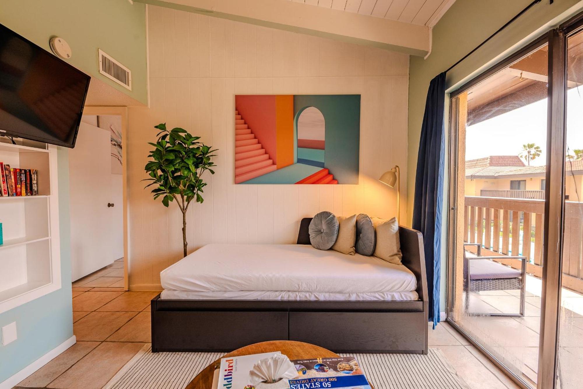 Kingfishers Retreat Serene 1Br Escape With Balcony 207 เซาท์ปาเดรไอส์แลนด์ ภายนอก รูปภาพ