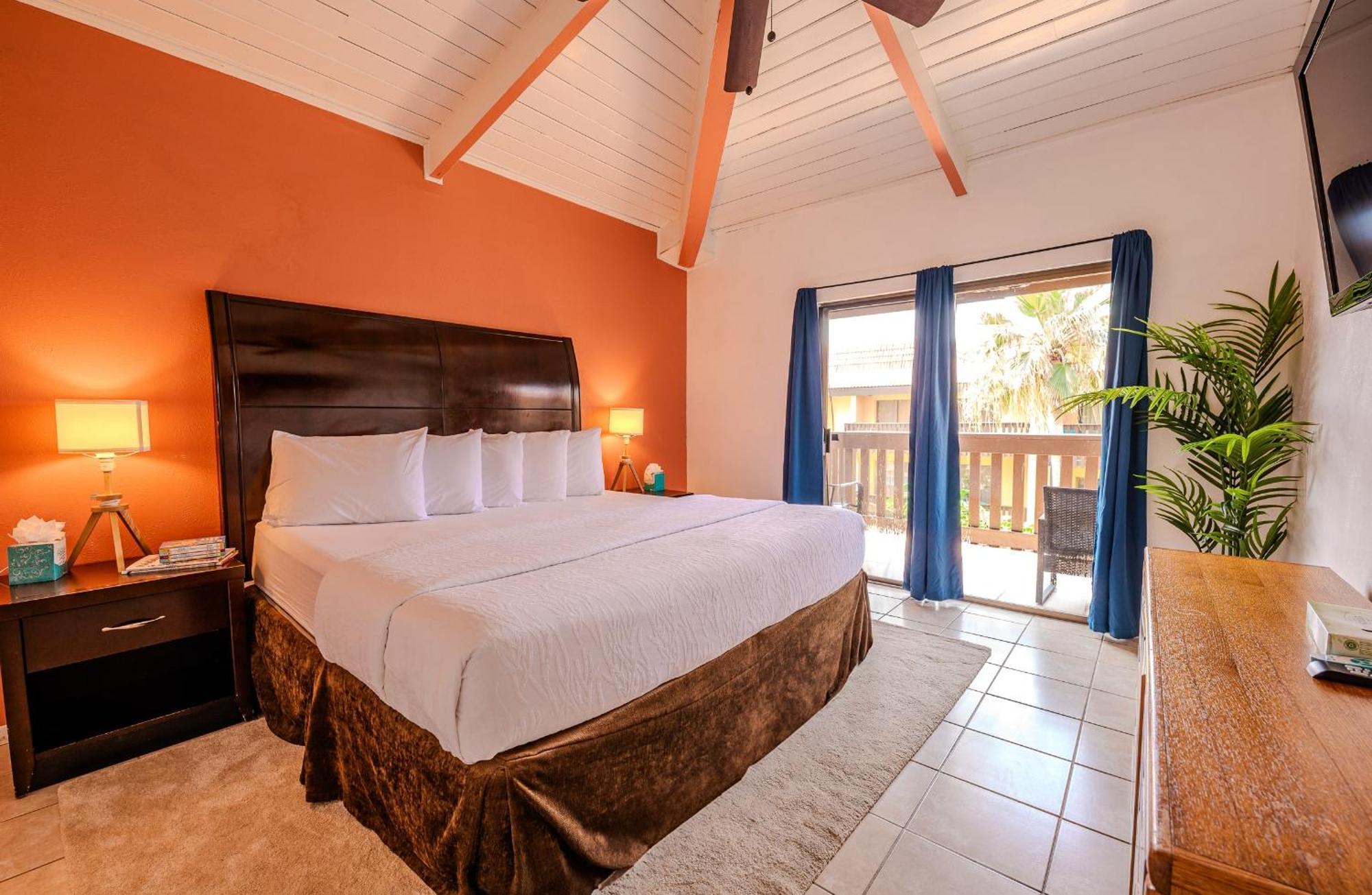 Kingfishers Retreat Serene 1Br Escape With Balcony 207 เซาท์ปาเดรไอส์แลนด์ ภายนอก รูปภาพ